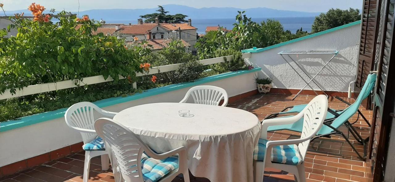 Apartments Ljuba I Mare Malinska Εξωτερικό φωτογραφία