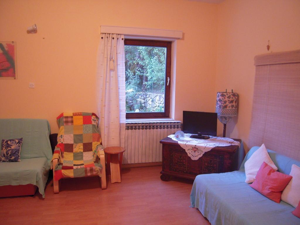 Apartments Ljuba I Mare Malinska Δωμάτιο φωτογραφία