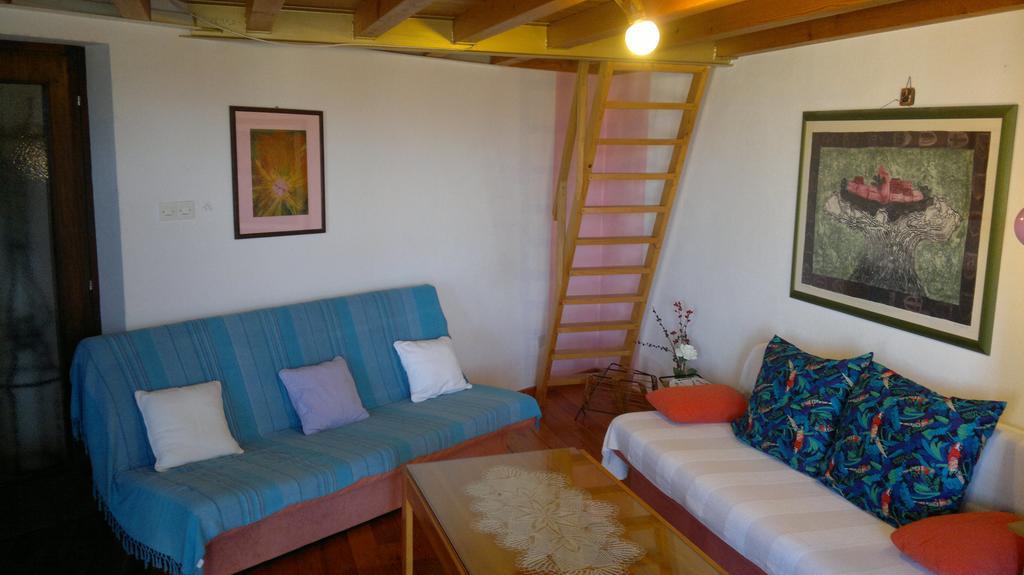 Apartments Ljuba I Mare Malinska Δωμάτιο φωτογραφία