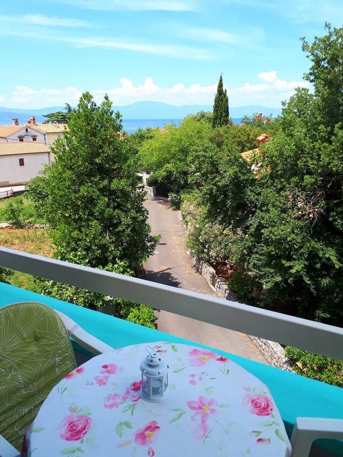 Apartments Ljuba I Mare Malinska Εξωτερικό φωτογραφία