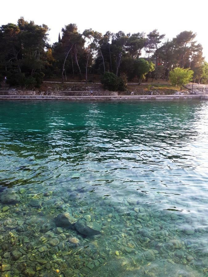 Apartments Ljuba I Mare Malinska Εξωτερικό φωτογραφία